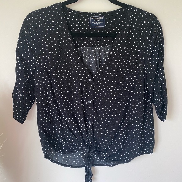 Black 3 Quarter Sleeve Button Blouse - Picture 2 of 5